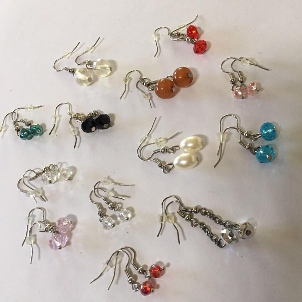 Lot Of 13 Women's Girls Costume Earrings Bead Dangle Earrings